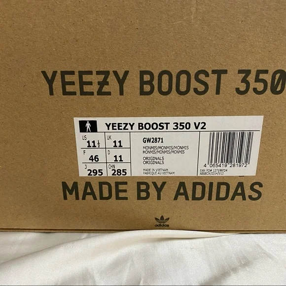 Yeezy Boost 350 V2 Mono Mist - Picture 9 of 9